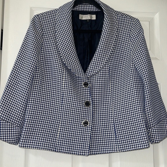 Tahari Arthur s. Levine blazer 12P - Picture 1 of 10